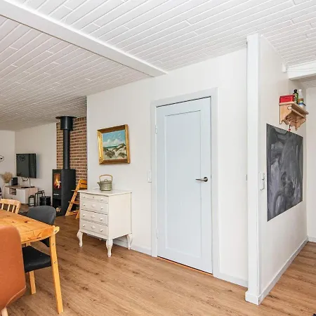 6 Person In Fan Semesterbostad